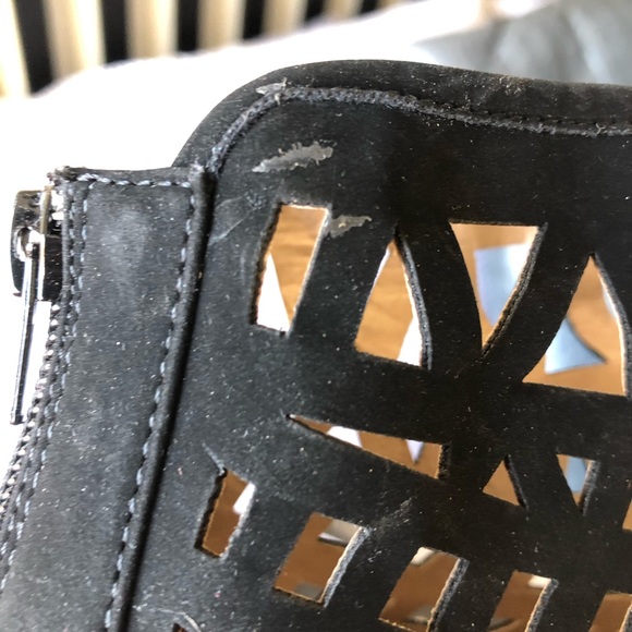 Sexy Black Heels - Picture 7 of 7